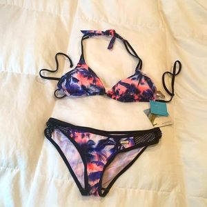 VENUS SWIMSUIT!! BRAND NEW WITH TAGS!! TOP SIZE 34C AND BOTTOM SIZE SMALL!!